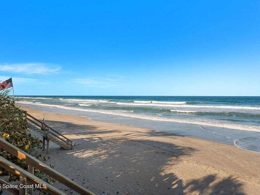 216 Glengarry Avenue, Melbourne Beach, FL 32951