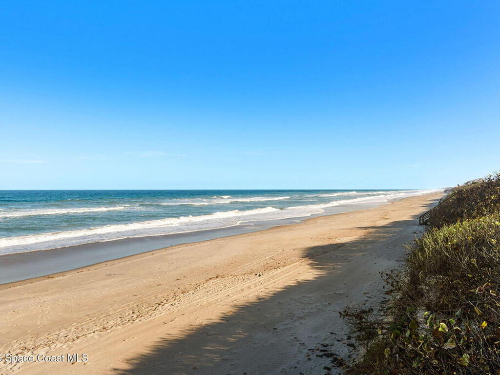 216 Glengarry Avenue, Melbourne Beach, FL 32951