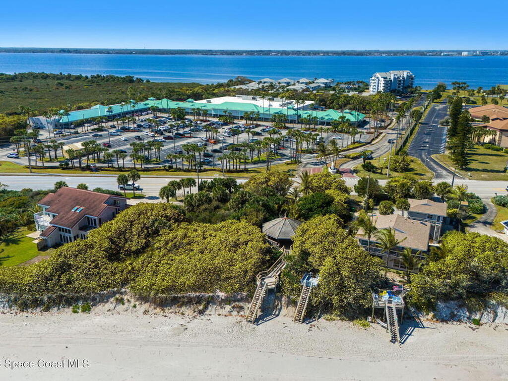 216 Glengarry Avenue, Melbourne Beach, FL 32951