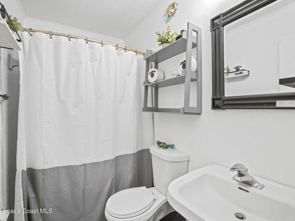 2545 Raintree Lake Circle, Merritt Island, FL 32953