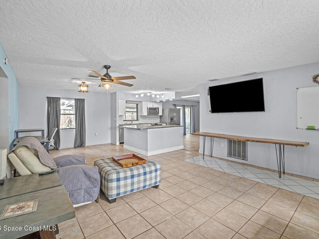 2545 Raintree Lake Circle, Merritt Island, FL 32953