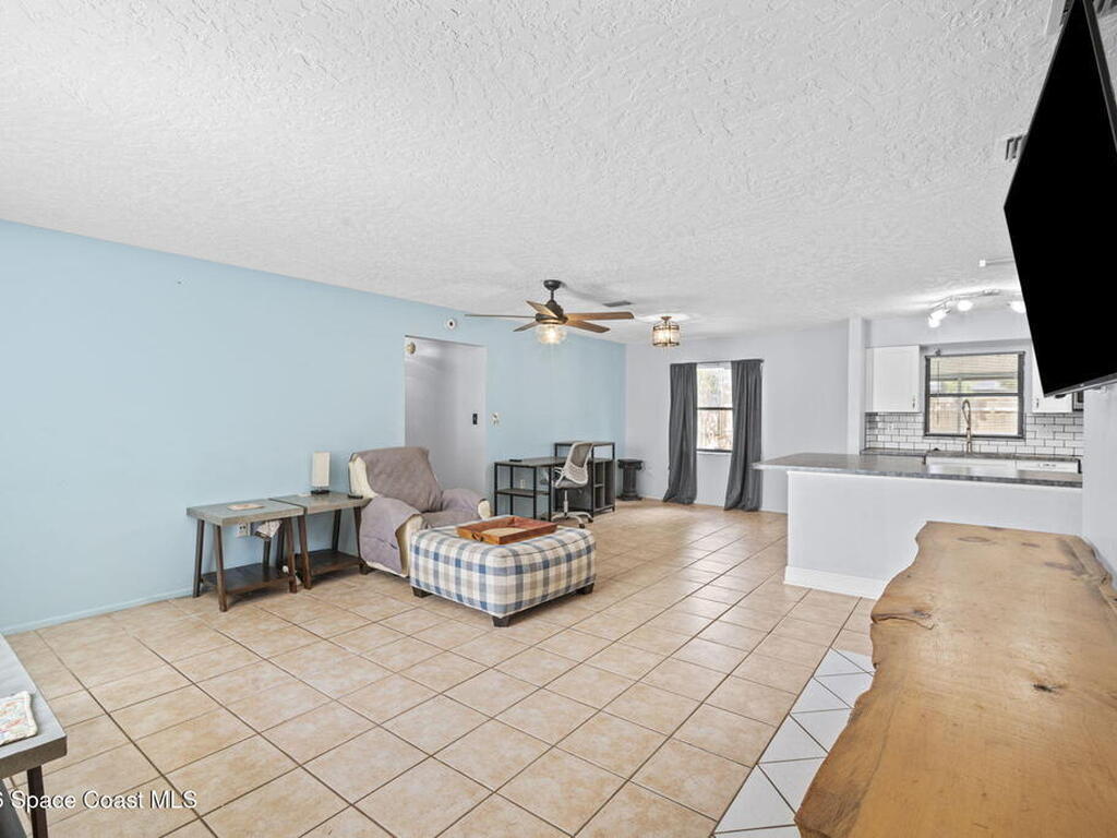 2545 Raintree Lake Circle, Merritt Island, FL 32953