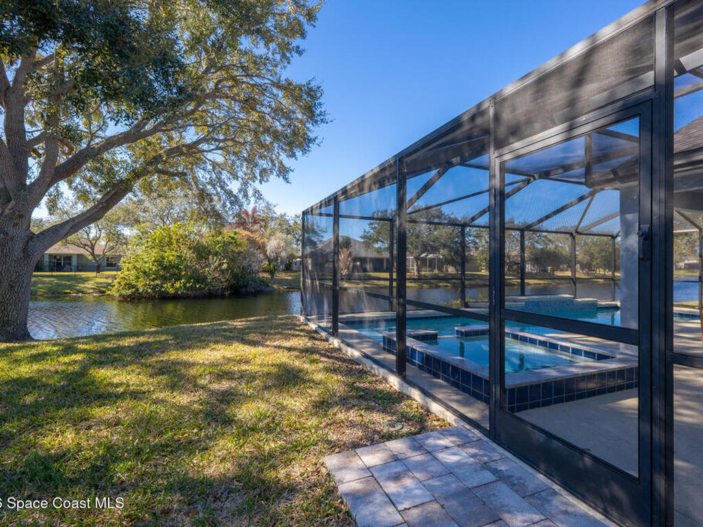 940 Shaw Circle, Suntree, FL 32940