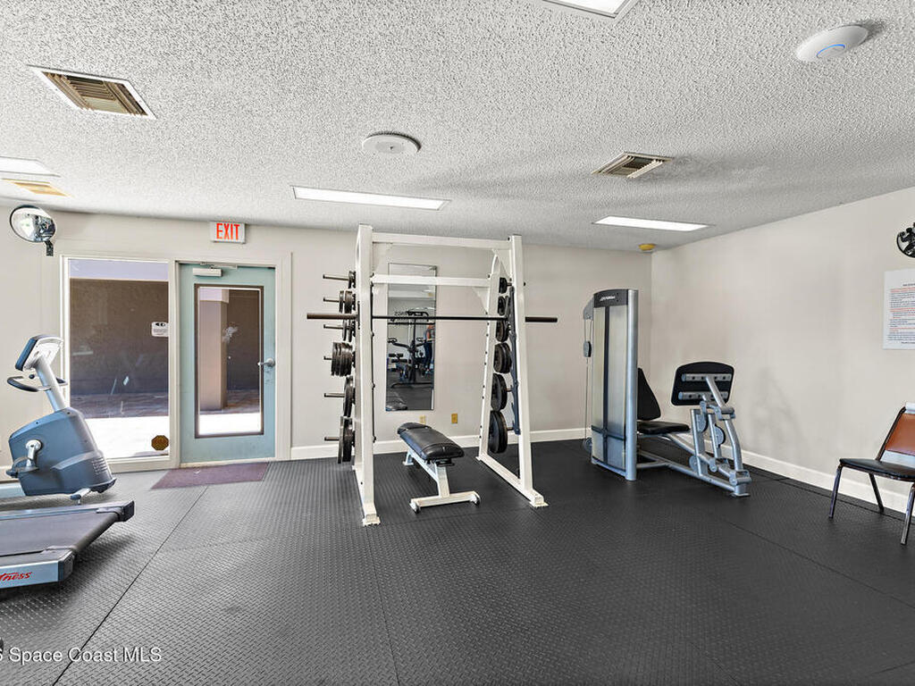 940 Shaw Circle, Suntree, FL 32940