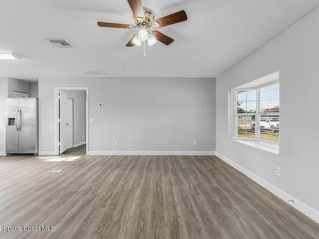 908 Landsdowne Drive, Sebastian, FL 32958