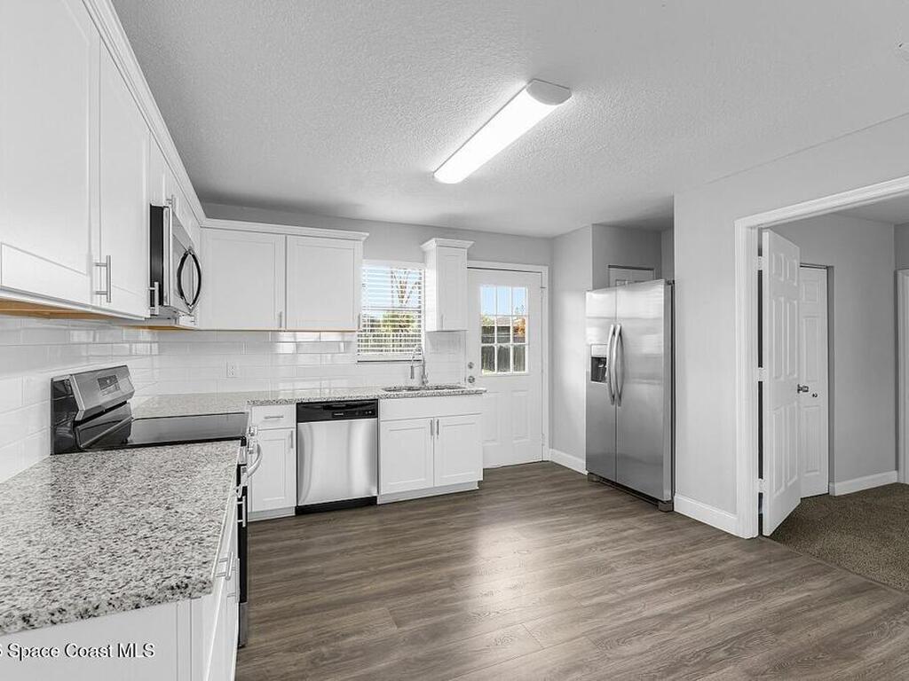 908 Landsdowne Drive, Sebastian, FL 32958