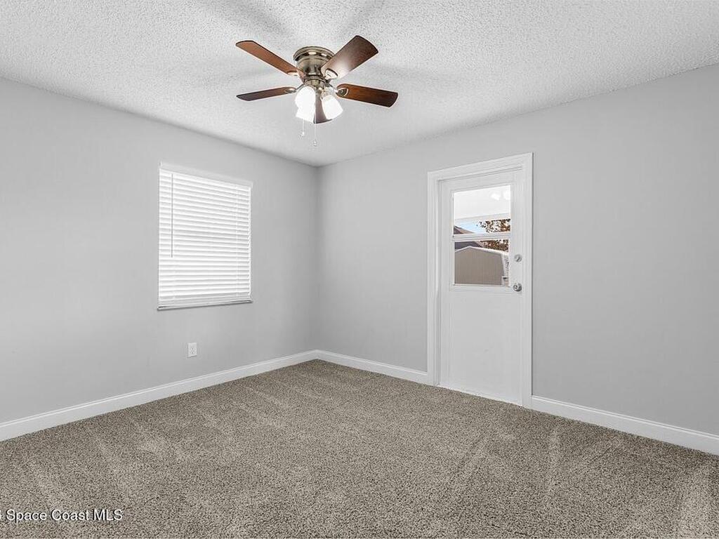 908 Landsdowne Drive, Sebastian, FL 32958