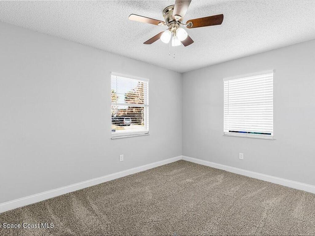 908 Landsdowne Drive, Sebastian, FL 32958