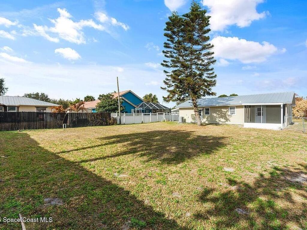 908 Landsdowne Drive, Sebastian, FL 32958