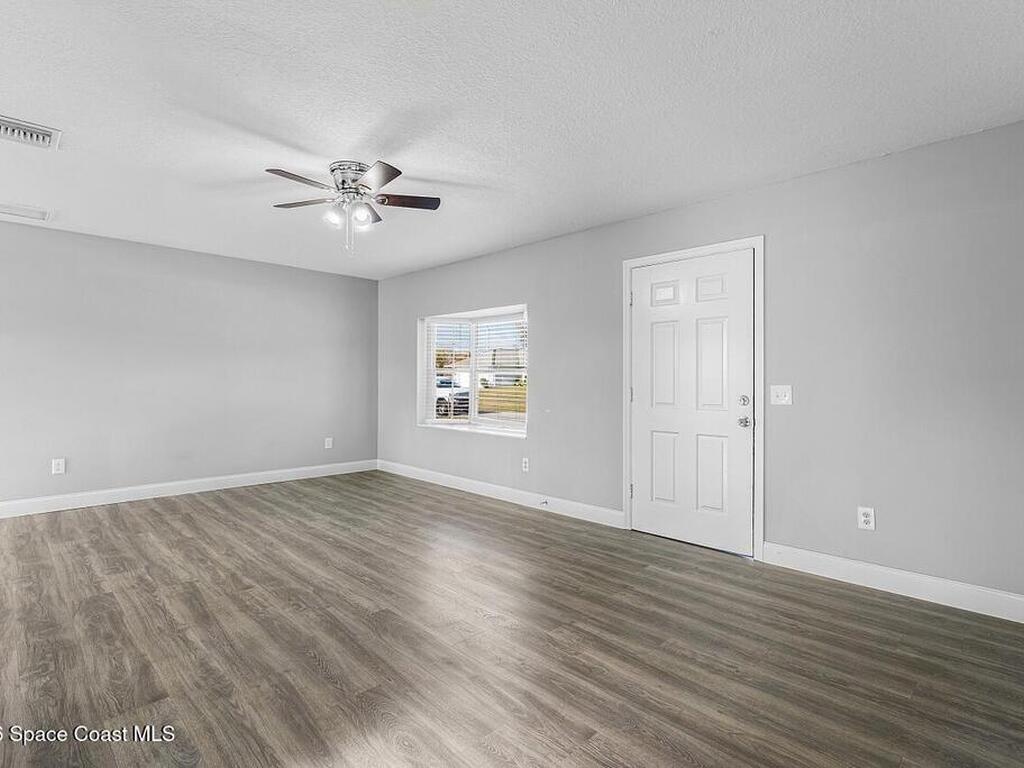 908 Landsdowne Drive, Sebastian, FL 32958