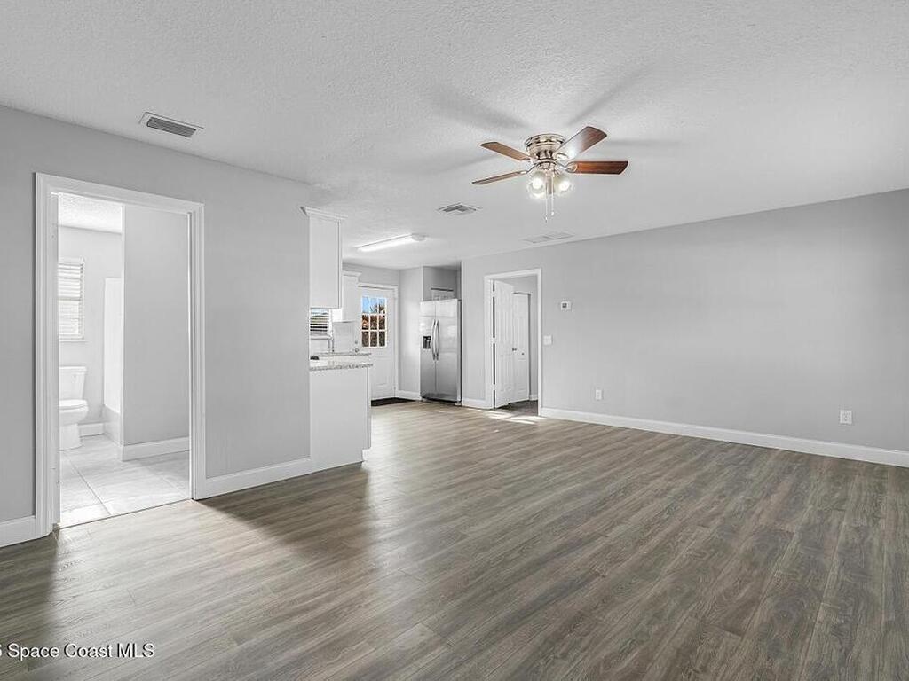 908 Landsdowne Drive, Sebastian, FL 32958