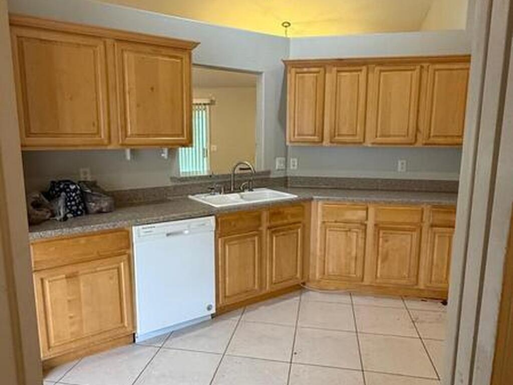 270 Aviation Avenue, Palm Bay, FL 32907