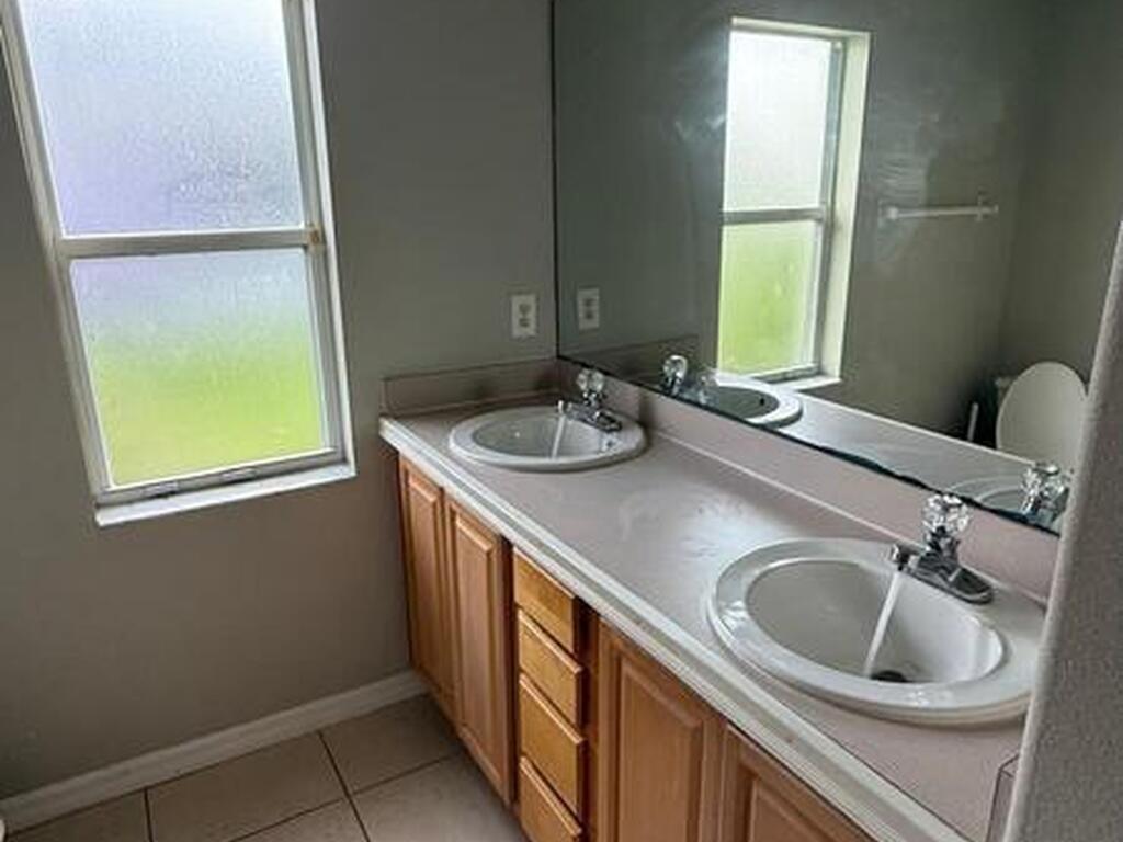 270 Aviation Avenue, Palm Bay, FL 32907