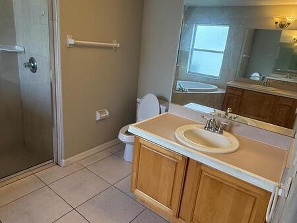 270 Aviation Avenue, Palm Bay, FL 32907