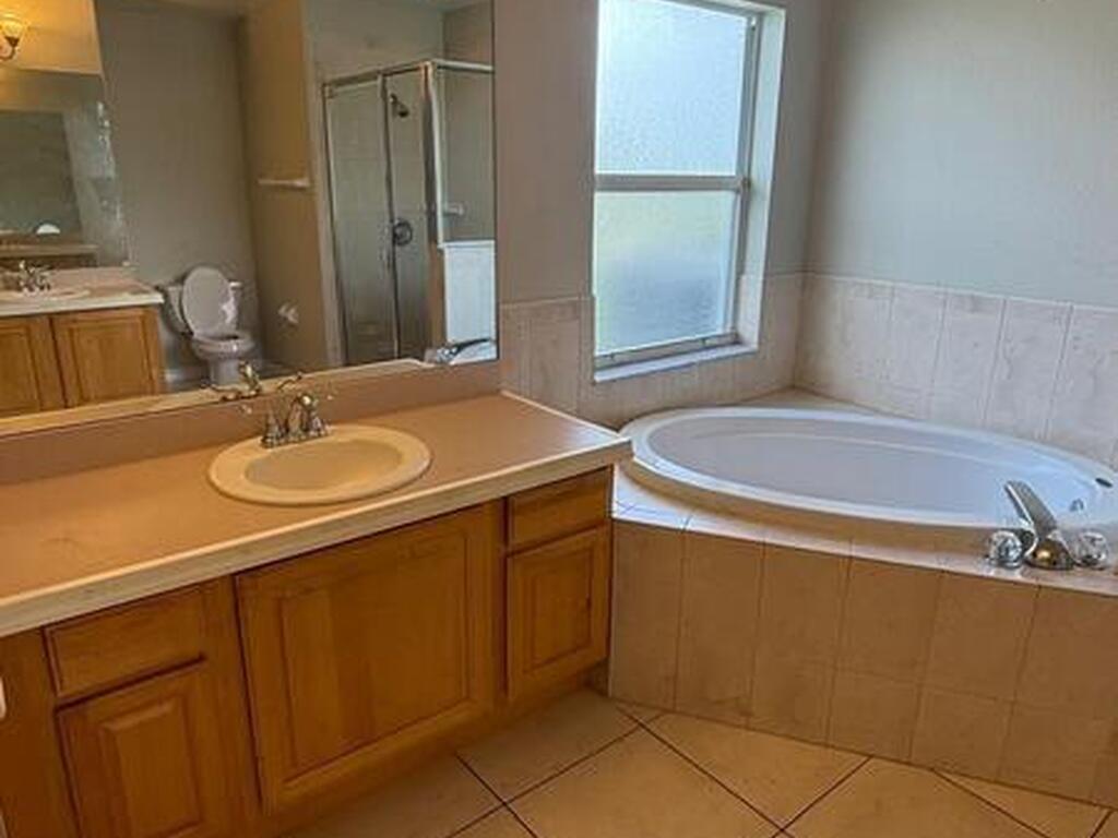 270 Aviation Avenue, Palm Bay, FL 32907