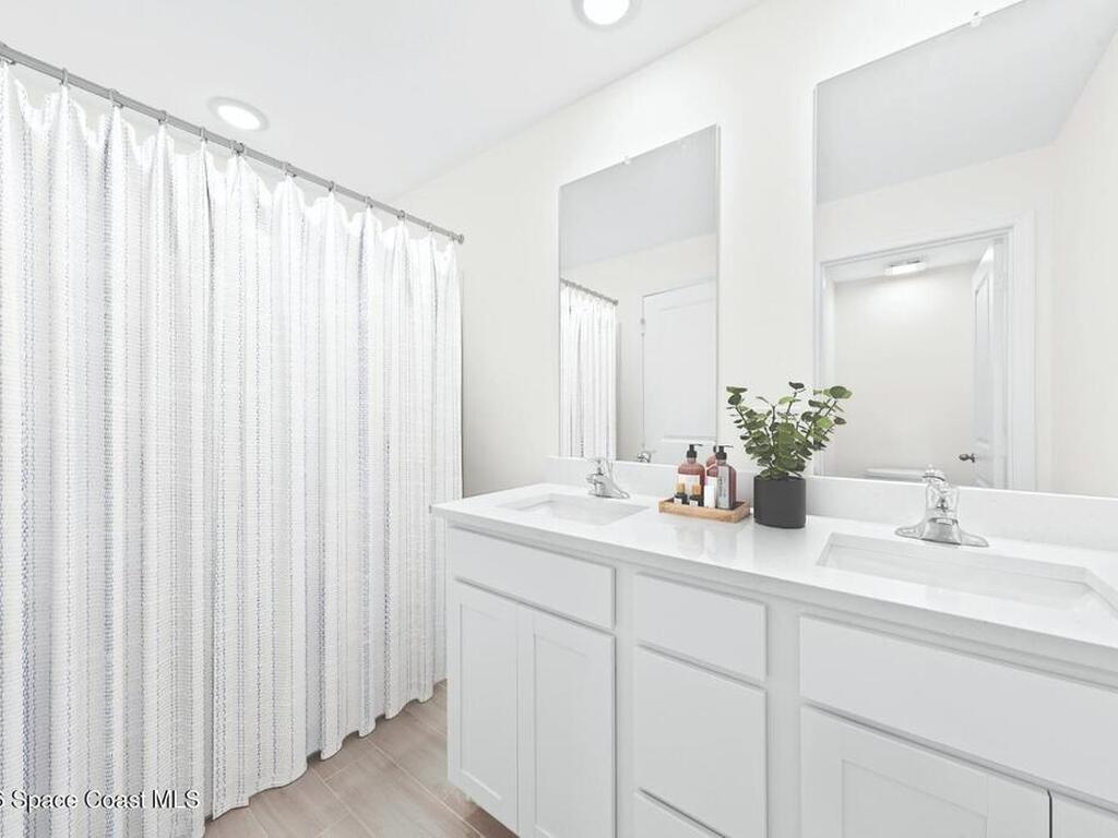 3201 Trainfo Avenue, Palm Bay, FL 32909