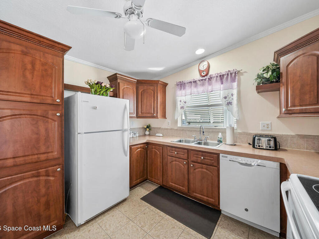 1854 Mango Street, Palm Bay, FL 32905