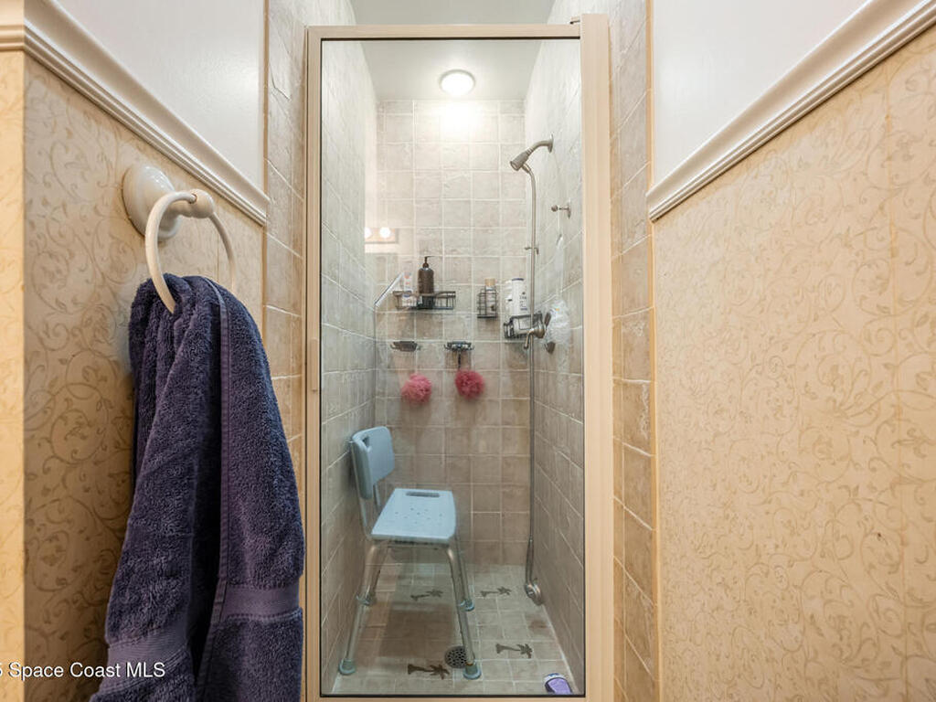 350 Riley Avenue, Melbourne, FL 32907