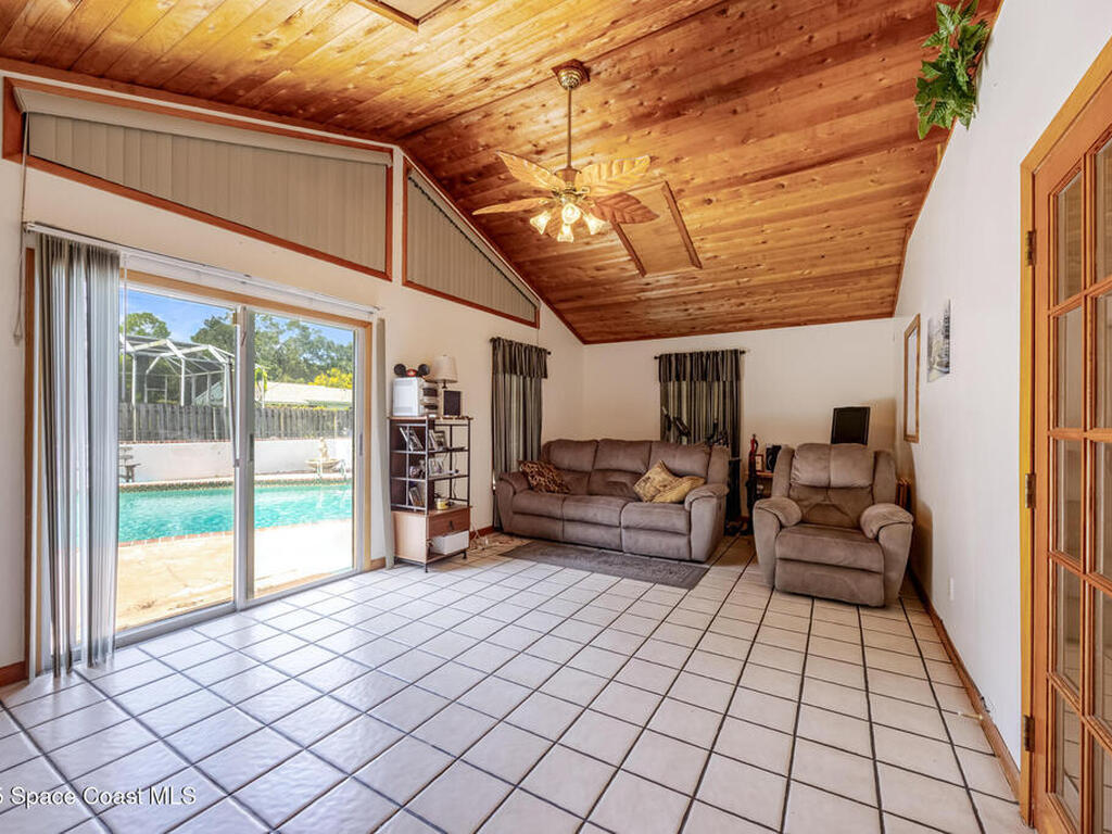 350 Riley Avenue, Melbourne, FL 32907