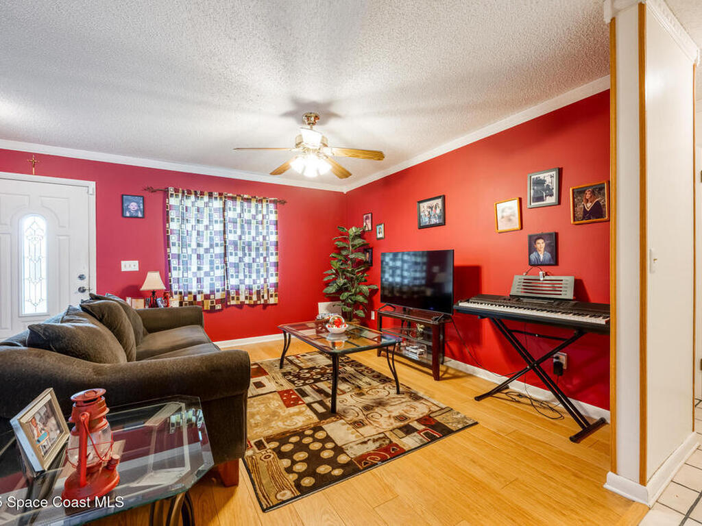 350 Riley Avenue, Melbourne, FL 32907