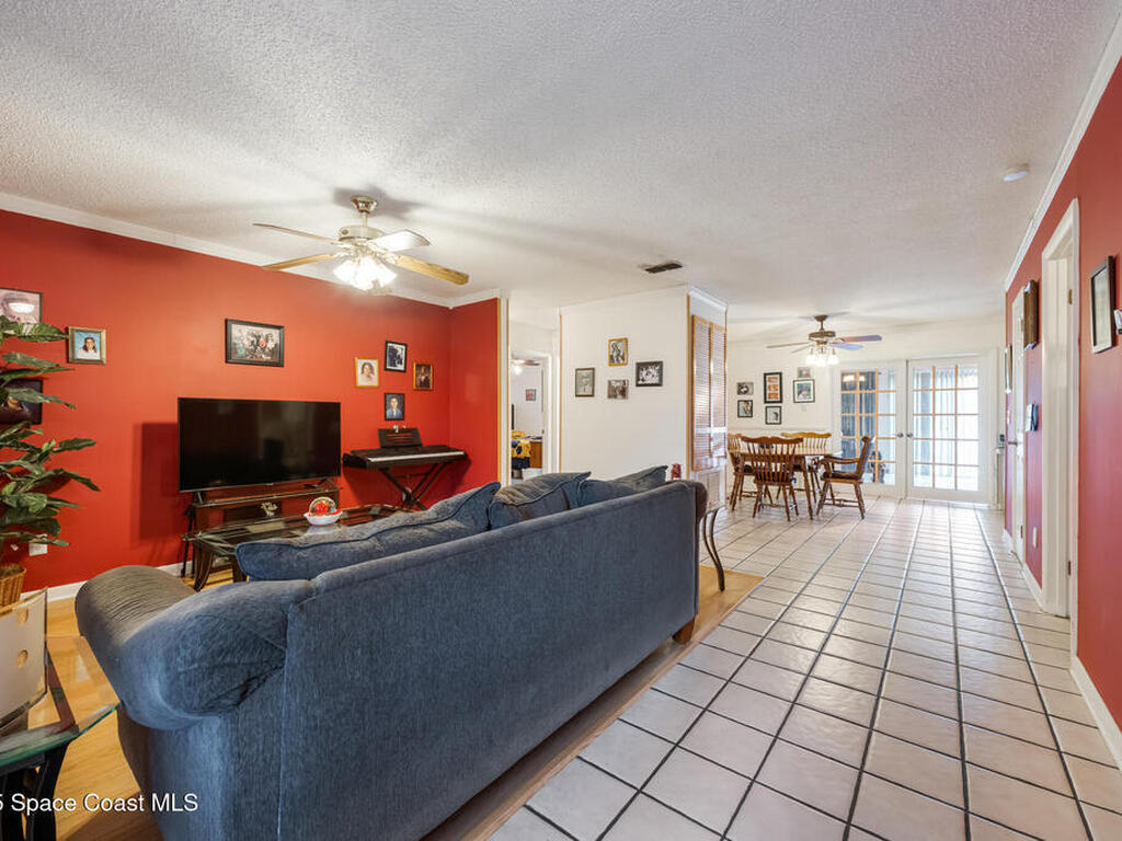 350 Riley Avenue, Melbourne, FL 32907