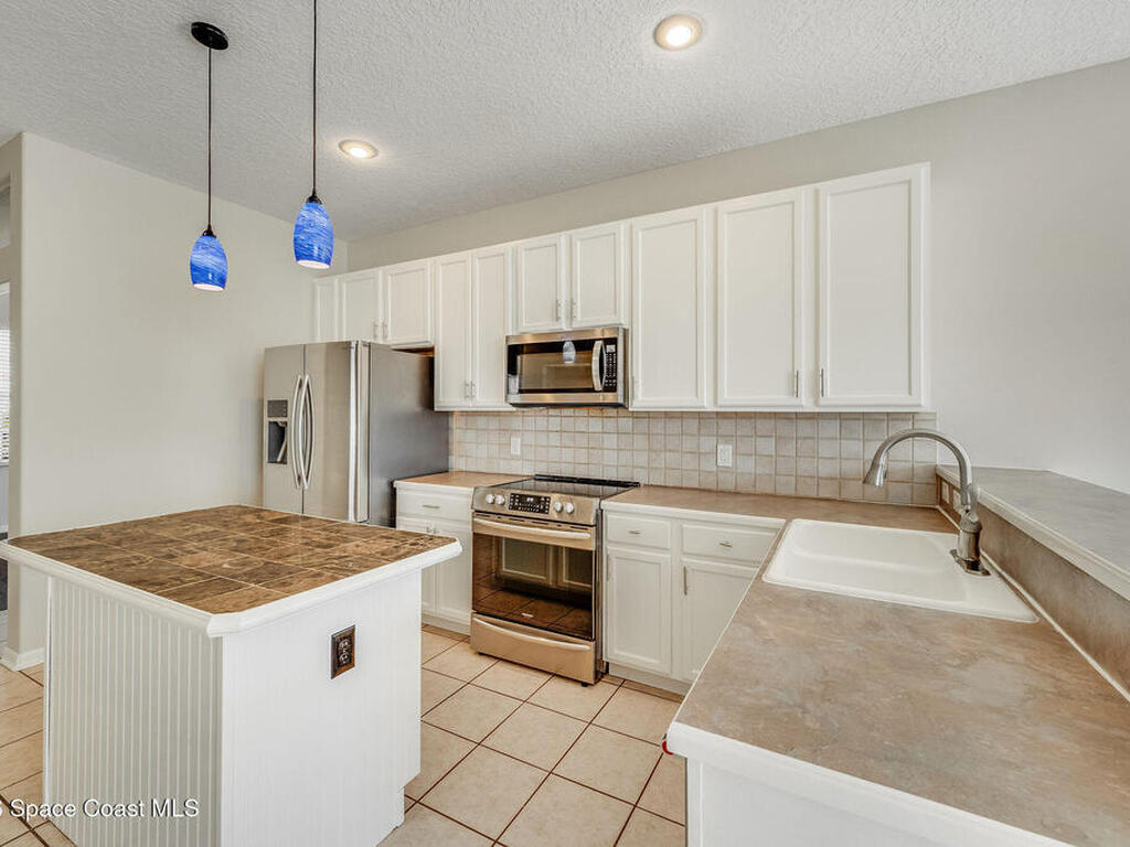 776 Autumn Glen Drive, Melbourne, FL 32940