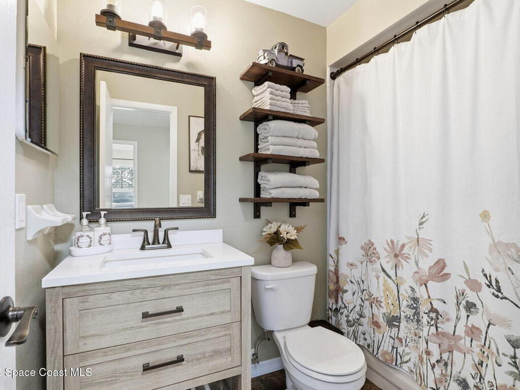 2569 Kingsmill Avenue, Melbourne, FL 32934