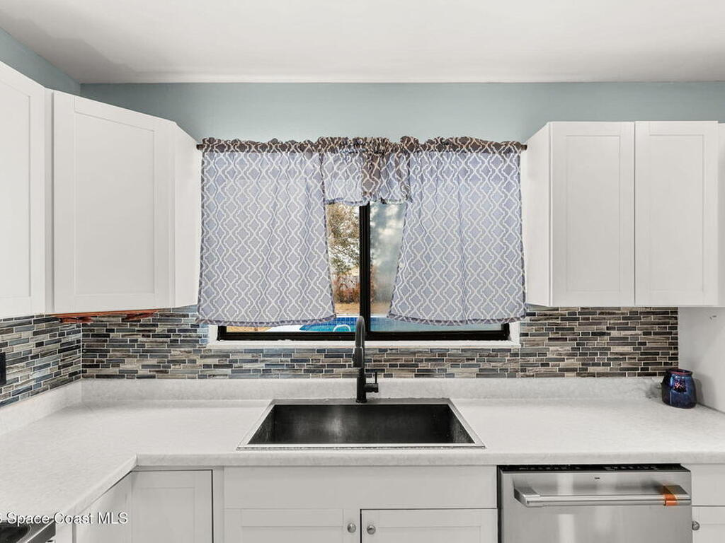 1112 Hooper Avenue, Palm Bay, FL 32905