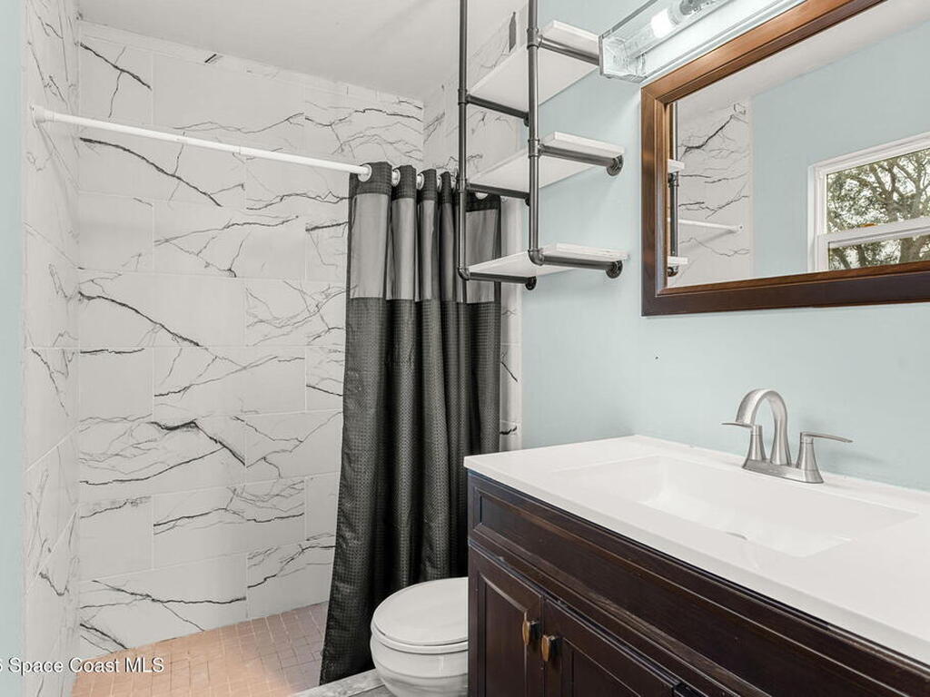 1112 Hooper Avenue, Palm Bay, FL 32905