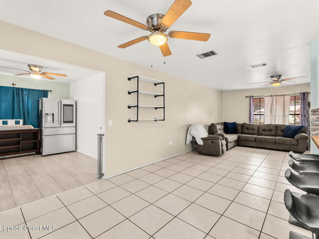 1112 Hooper Avenue, Palm Bay, FL 32905