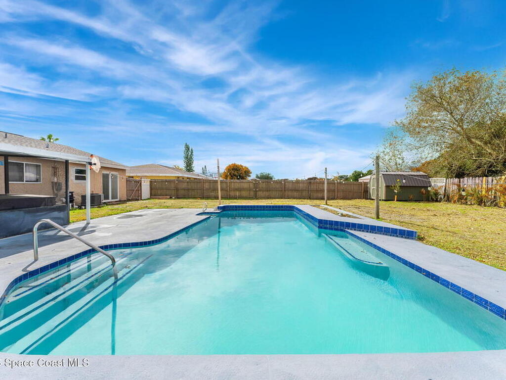 1112 Hooper Avenue, Palm Bay, FL 32905