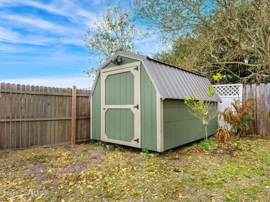 1112 Hooper Avenue, Palm Bay, FL 32905