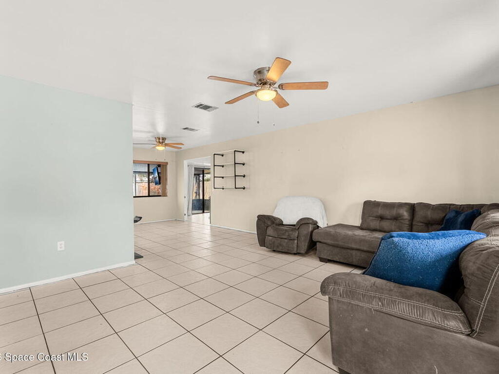 1112 Hooper Avenue, Palm Bay, FL 32905