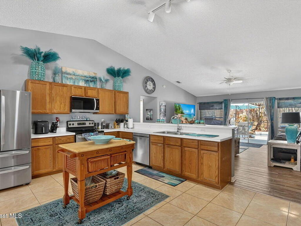 1040 Jacaranda Circle, Rockledge, FL 32955