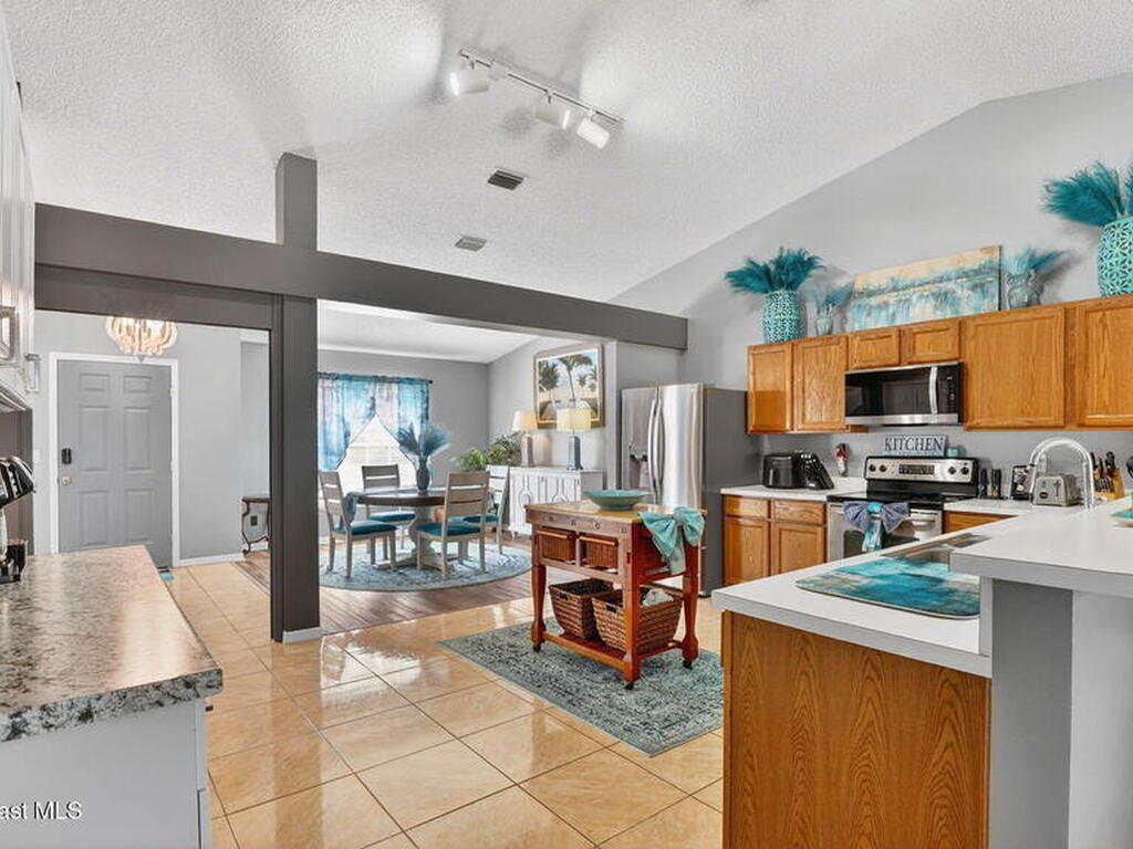 1040 Jacaranda Circle, Rockledge, FL 32955