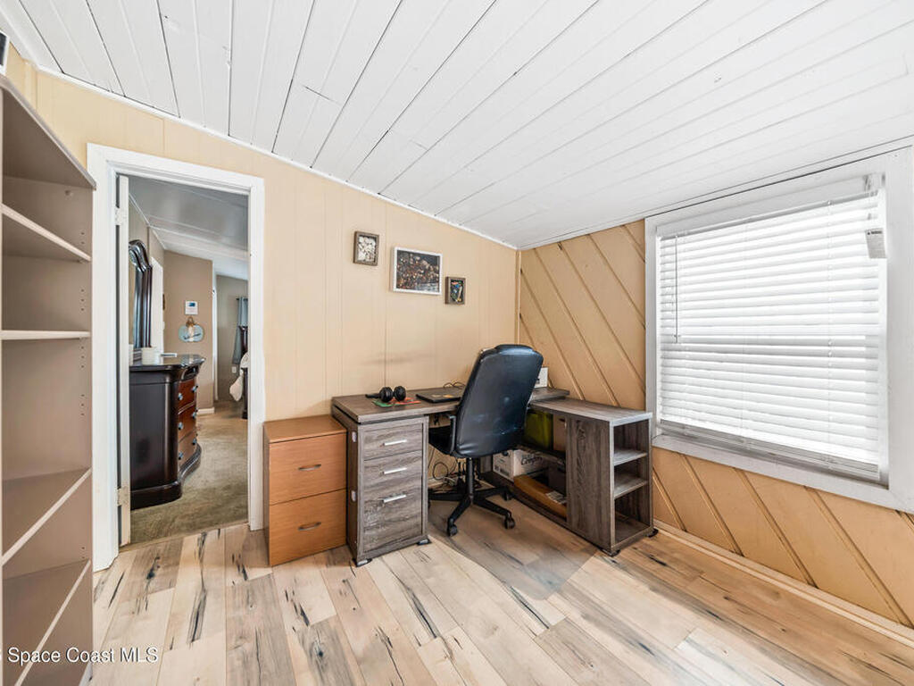 251 Avenida Del Sol, Indialantic, FL 32903