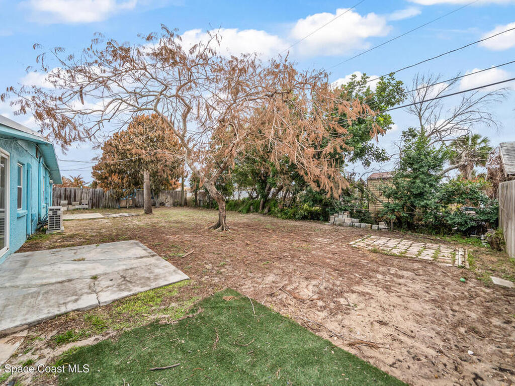 251 Avenida Del Sol, Indialantic, FL 32903