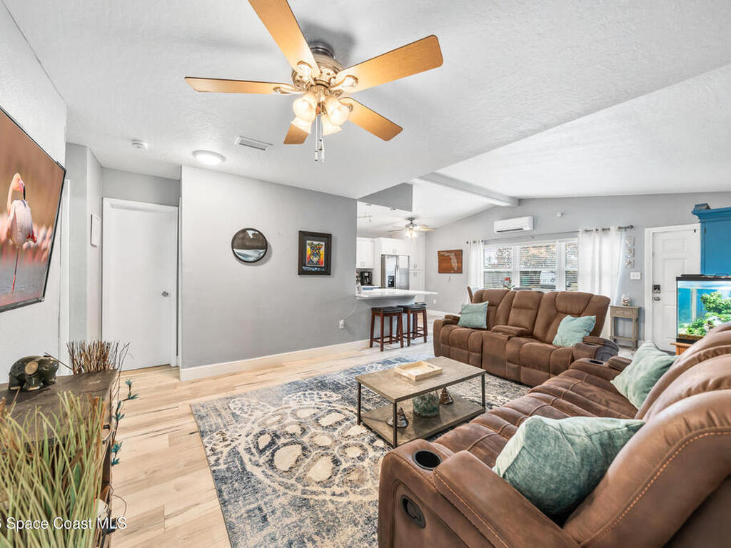 251 Avenida Del Sol, Indialantic, FL 32903