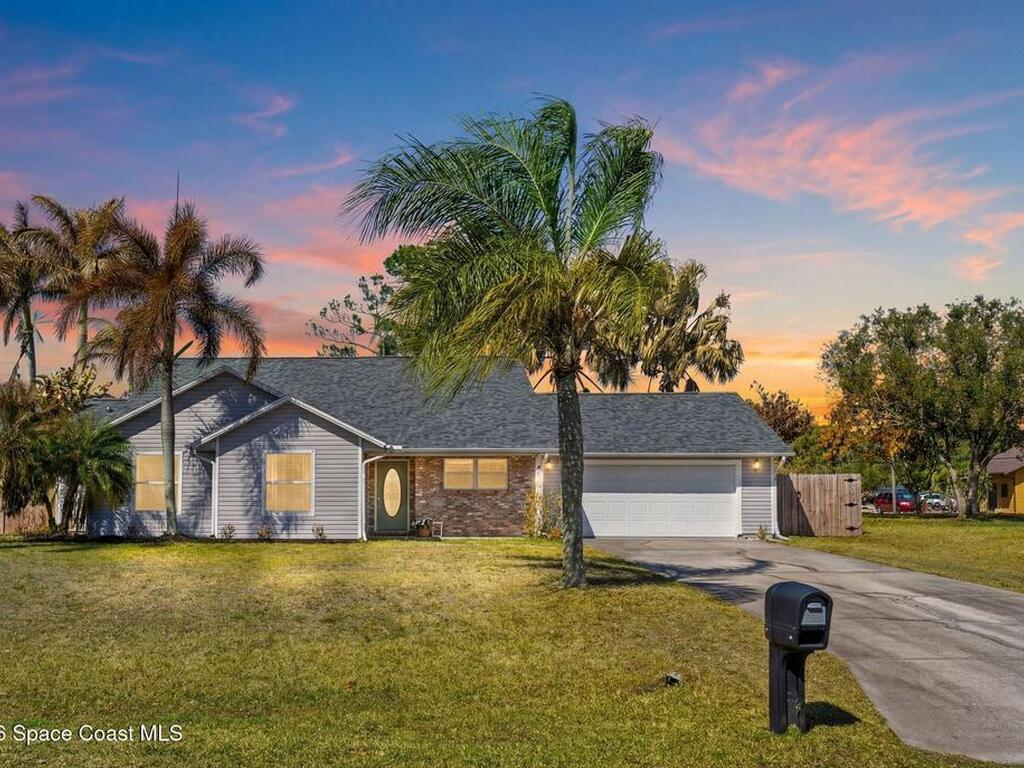449 Gilbert Drive, Palm Bay, FL 32907