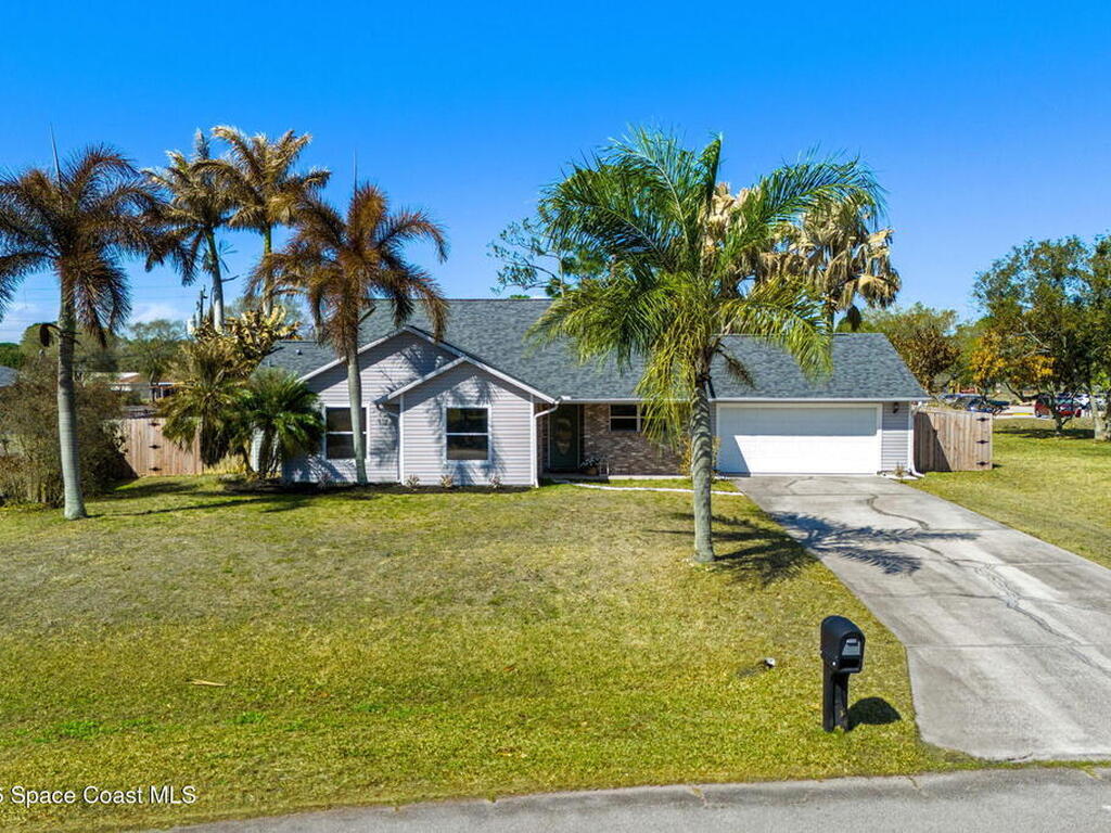 449 Gilbert Drive, Palm Bay, FL 32907