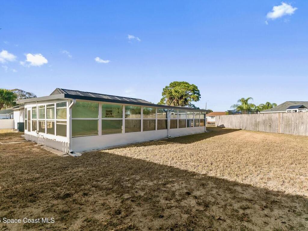 1245 Arlington Circle, Merritt Island, FL 32952