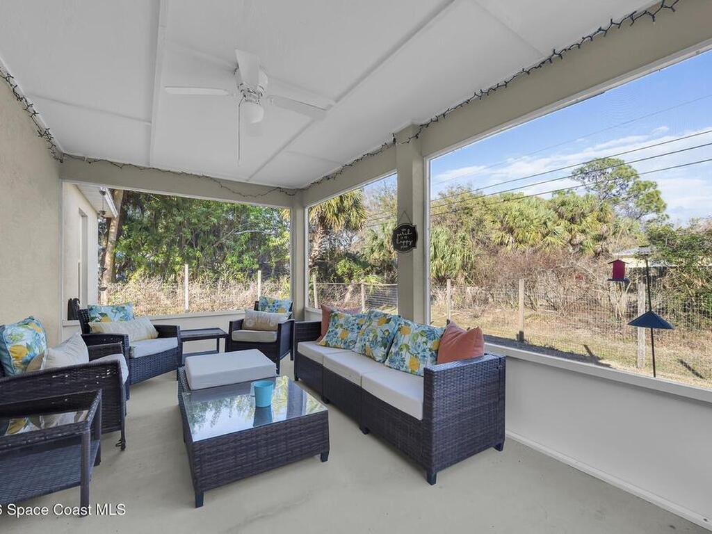 8016 106th Avenue, Vero Beach, FL 32967