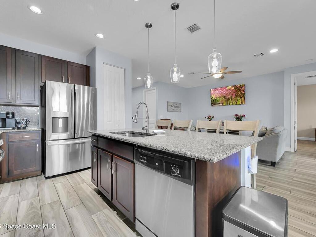 12127 SW Jasper Lake Way, Port St. Lucie, FL 34987