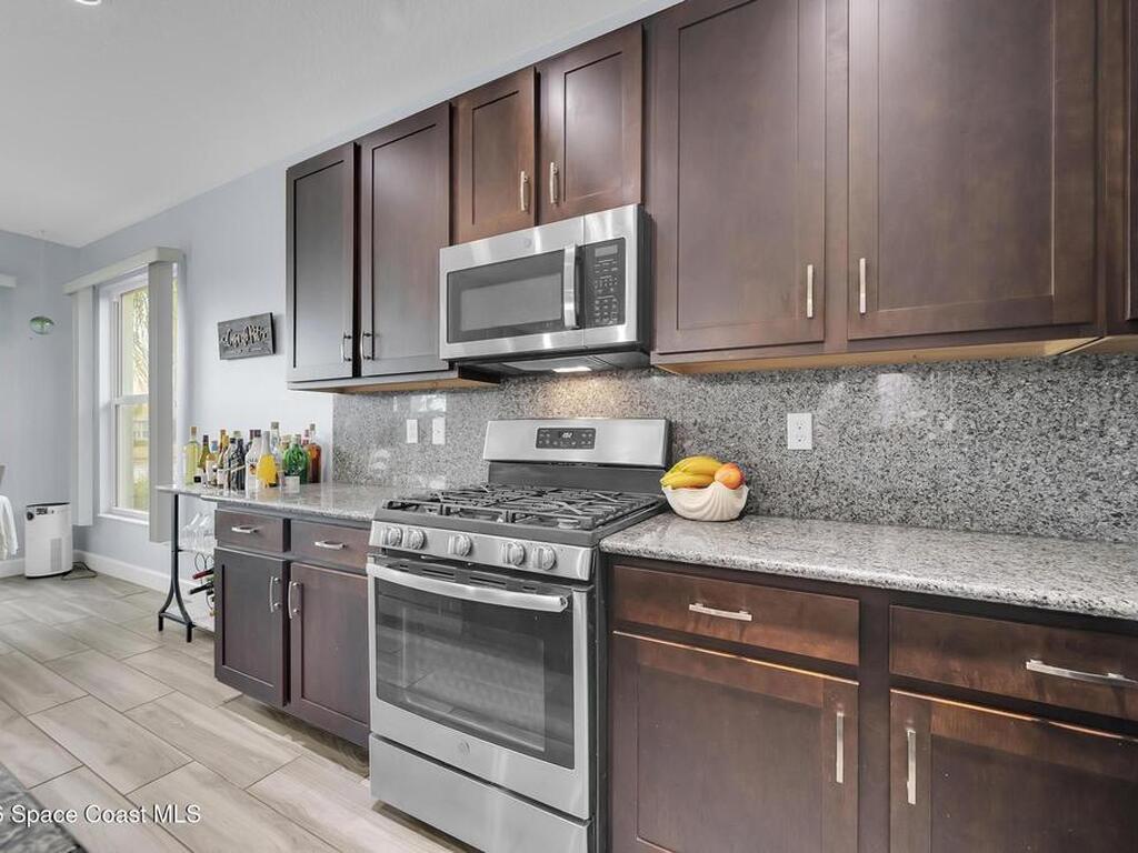 12127 SW Jasper Lake Way, Port St. Lucie, FL 34987