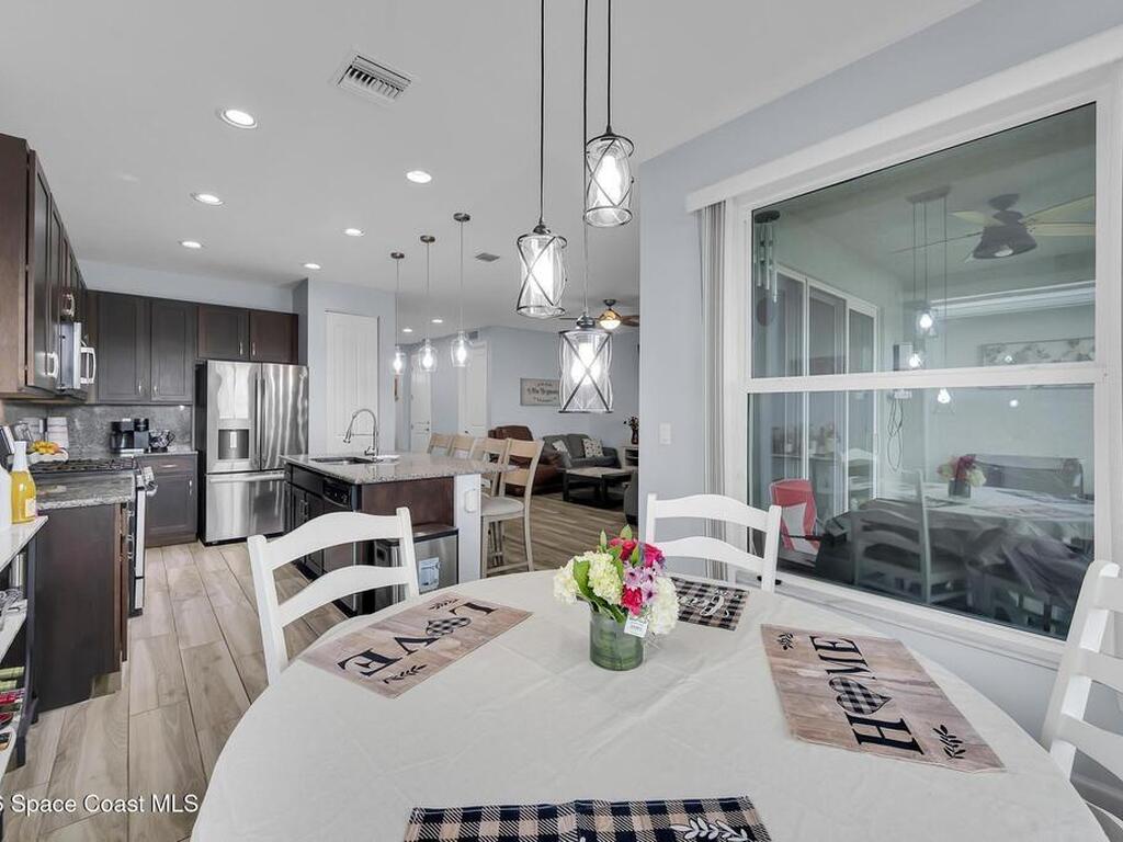 12127 SW Jasper Lake Way, Port St. Lucie, FL 34987