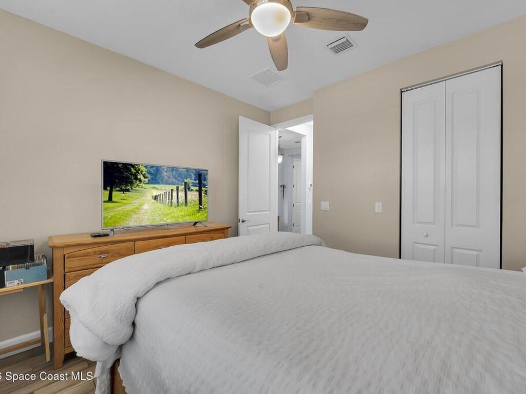 12127 SW Jasper Lake Way, Port St. Lucie, FL 34987