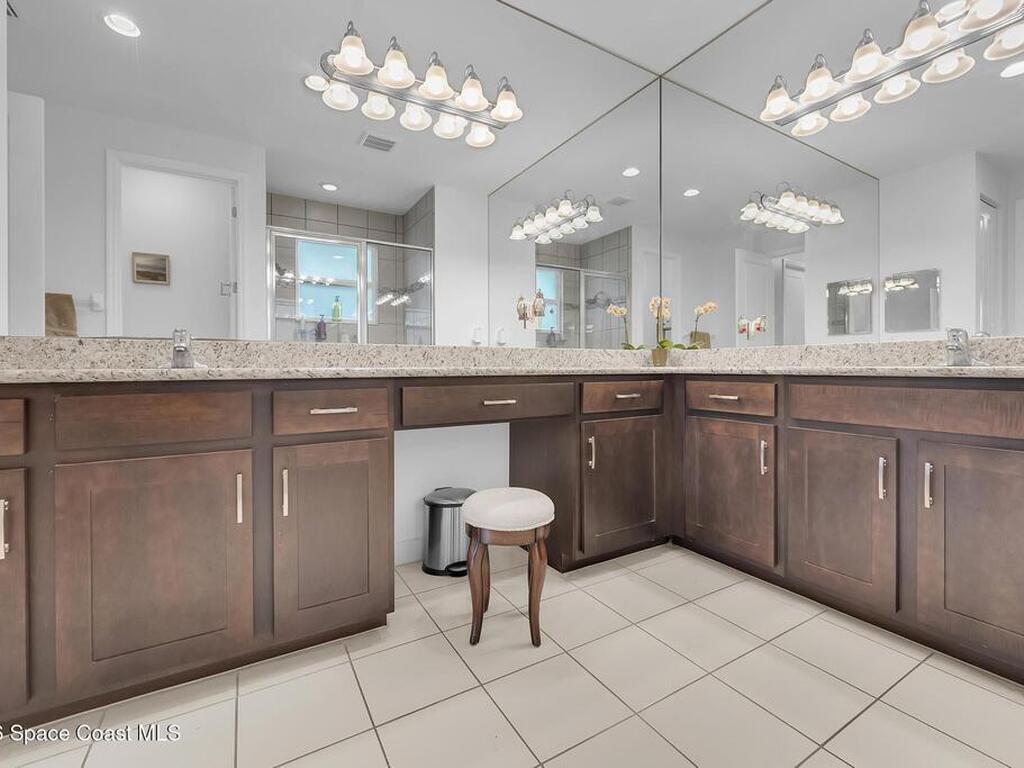 12127 SW Jasper Lake Way, Port St. Lucie, FL 34987