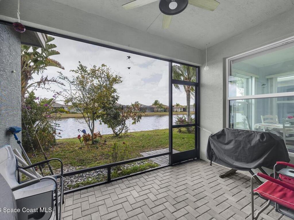 12127 SW Jasper Lake Way, Port St. Lucie, FL 34987