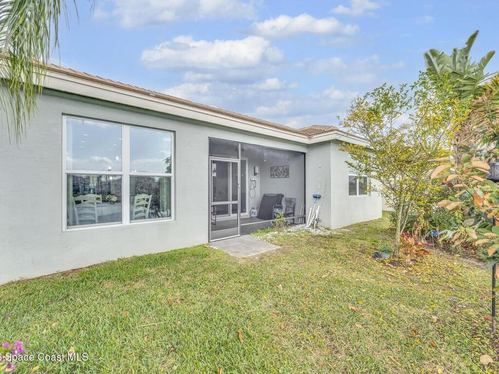 12127 SW Jasper Lake Way, Port St. Lucie, FL 34987