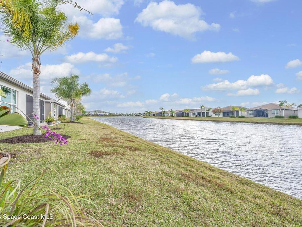 12127 SW Jasper Lake Way, Port St. Lucie, FL 34987